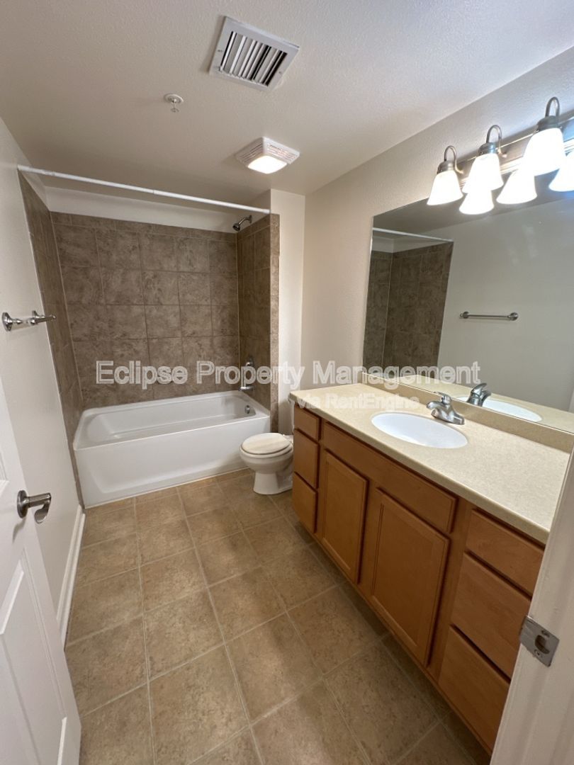 Gallery Image 19