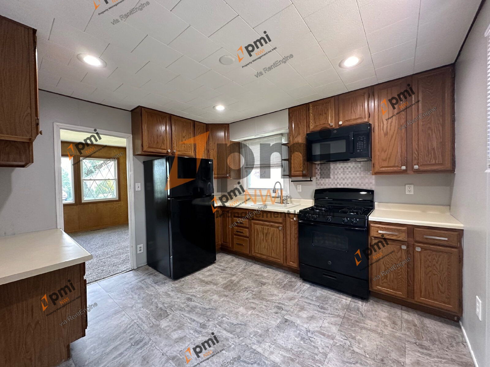 Gallery Image 14