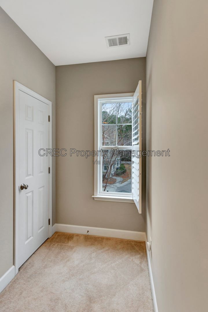 Gallery Image 21