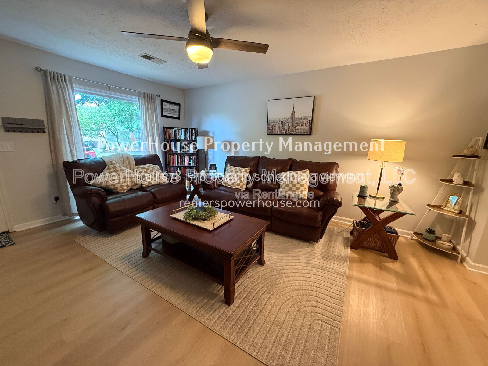 Gallery Image 0