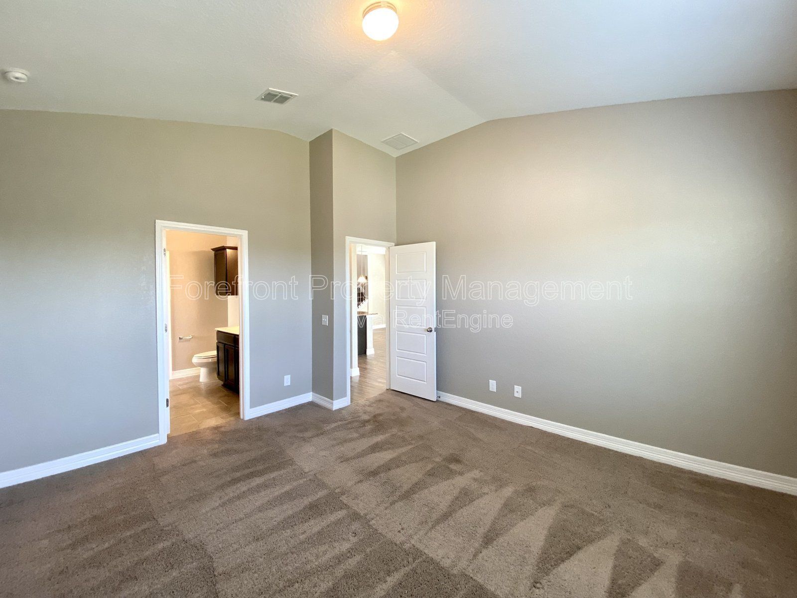 Gallery Image 38
