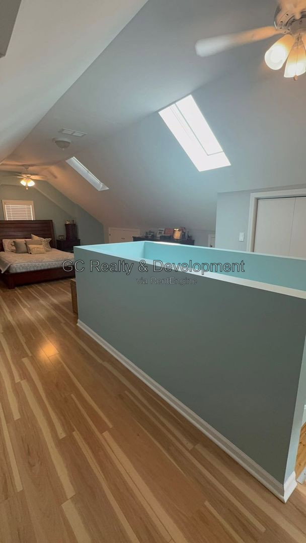 Gallery Image 9