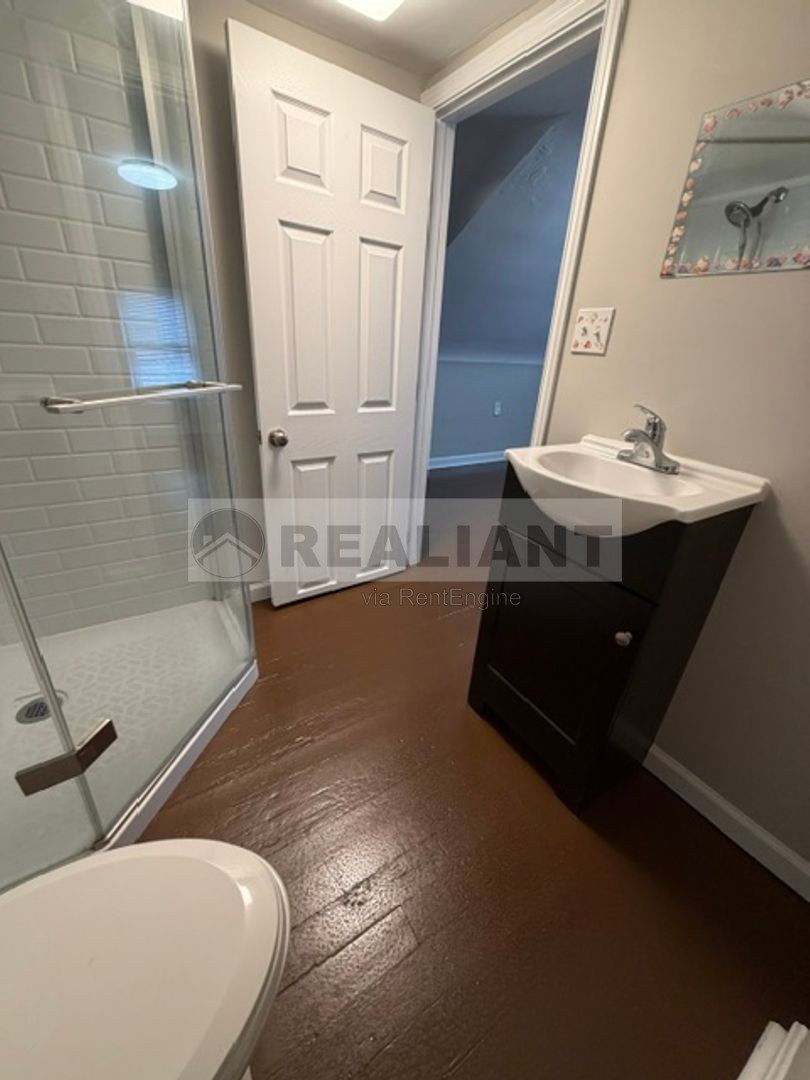 Gallery Image 16