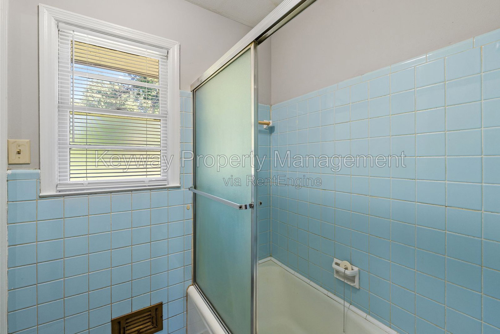 Gallery Image 16