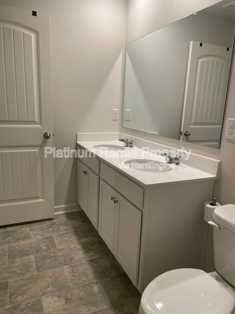 Gallery Image 76