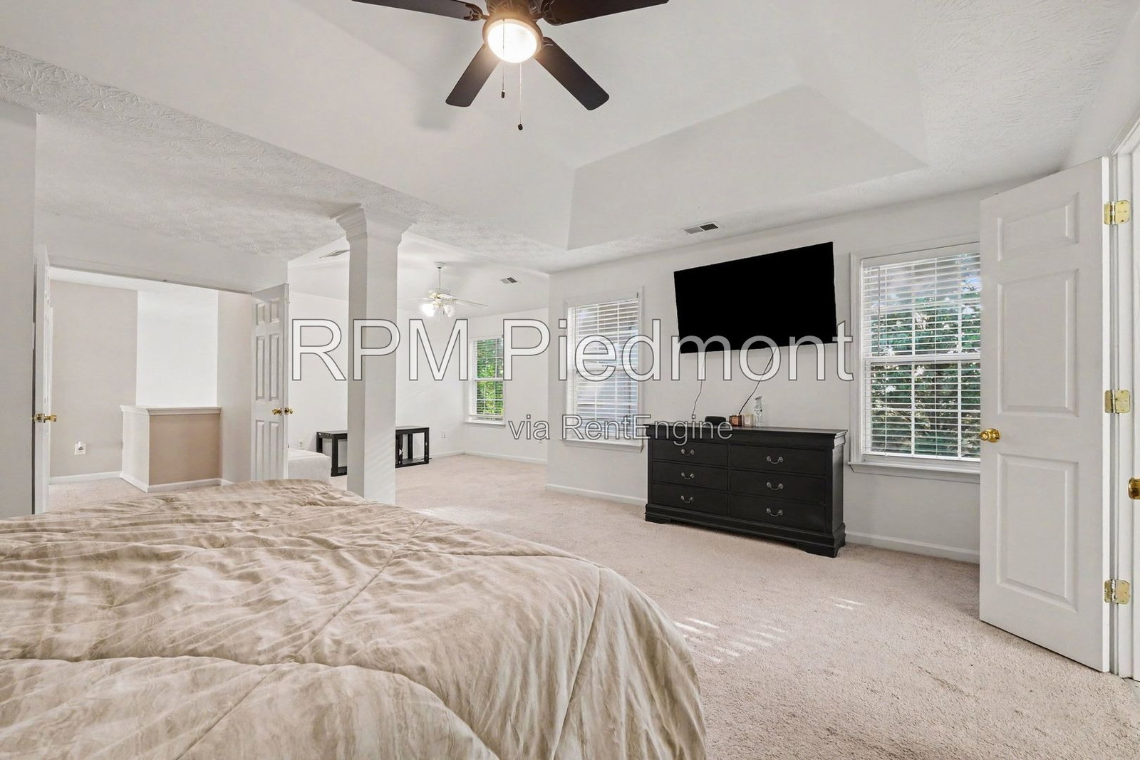 Gallery Image 17