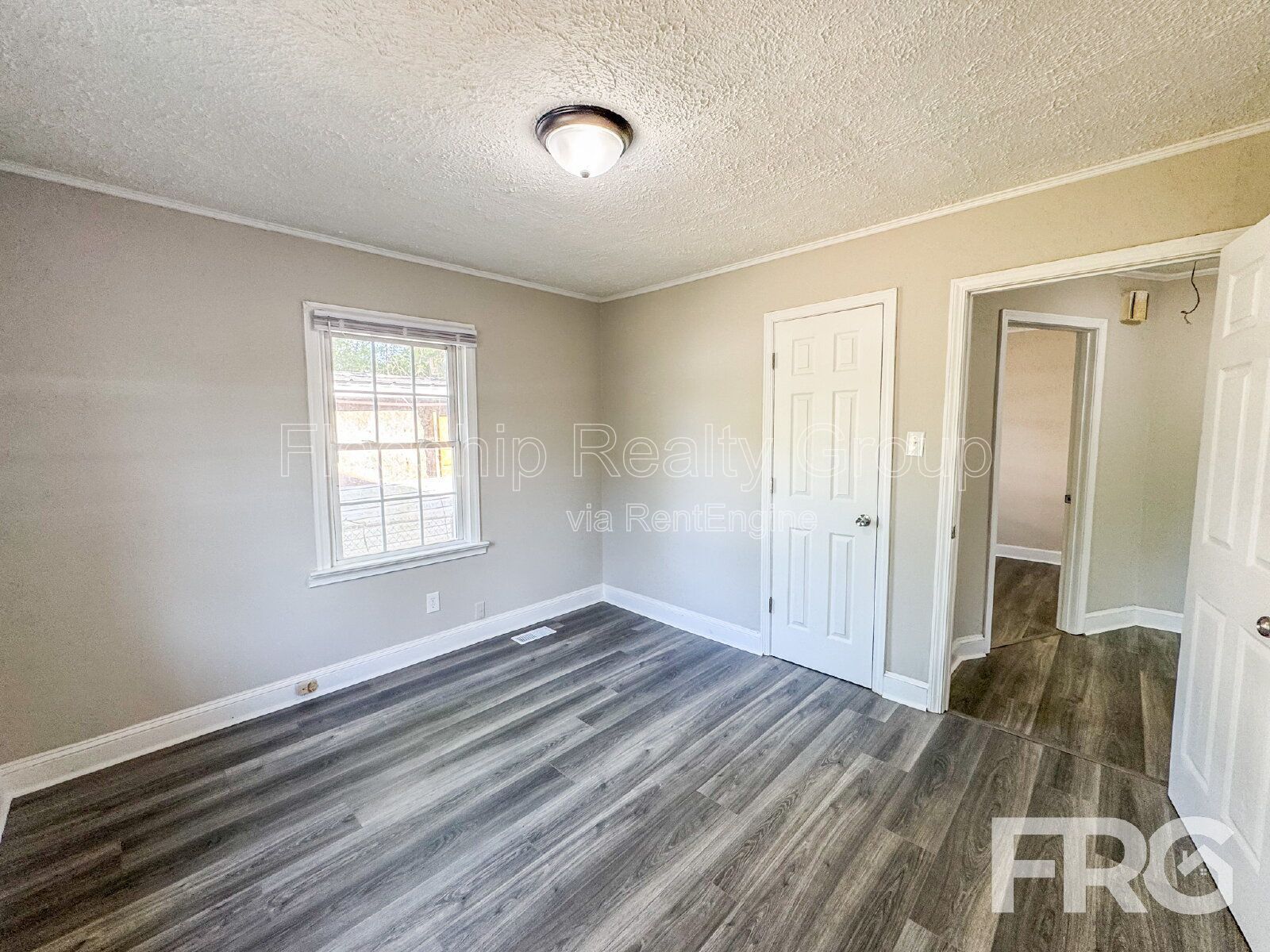 Gallery Image 18