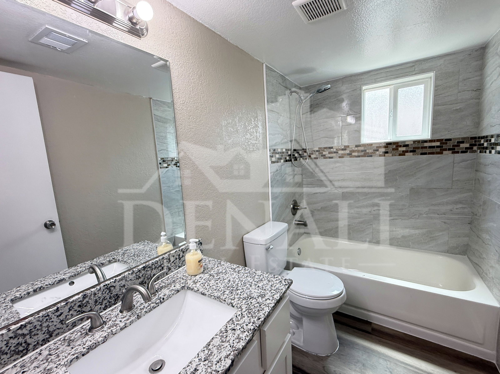 Gallery Image 17