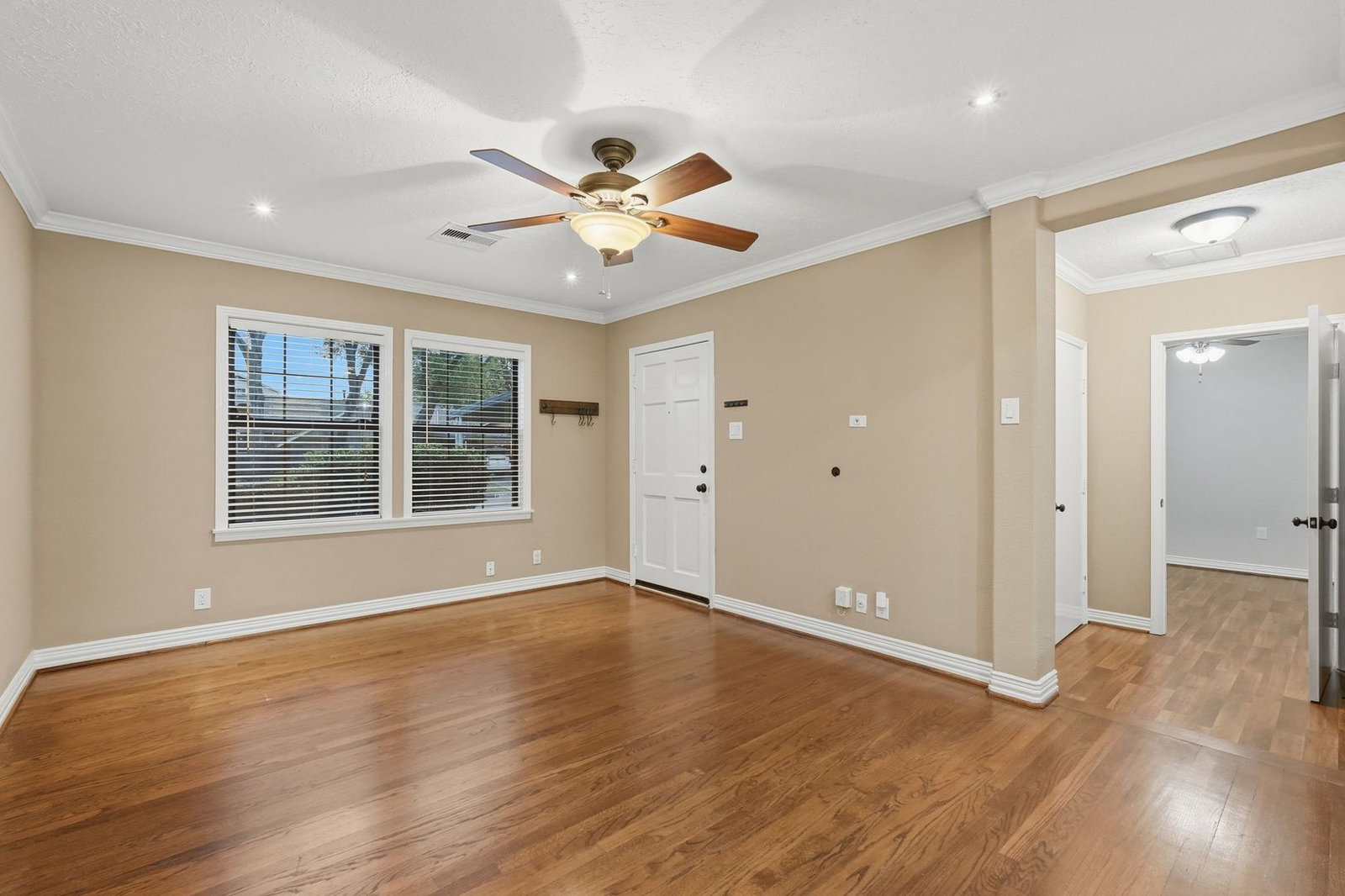 Gallery Image 13