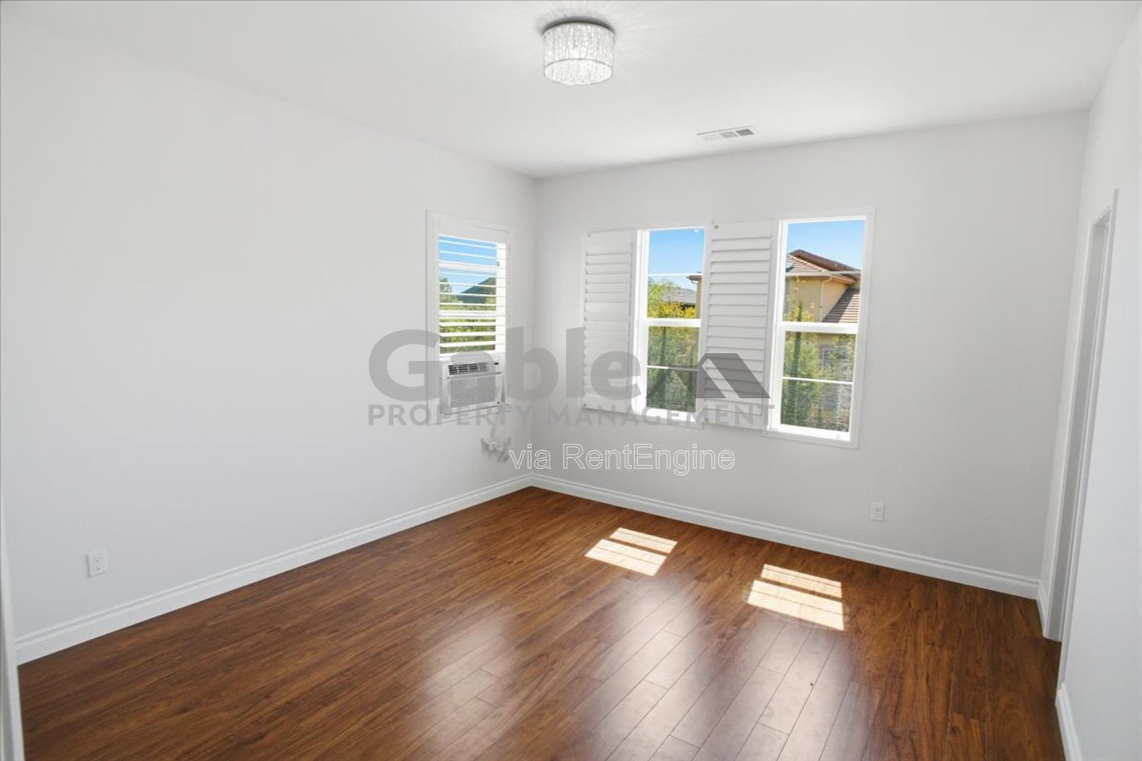 Gallery Image 17