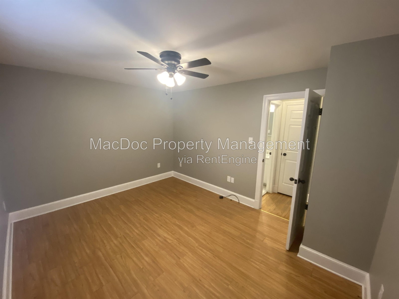 Gallery Image 17