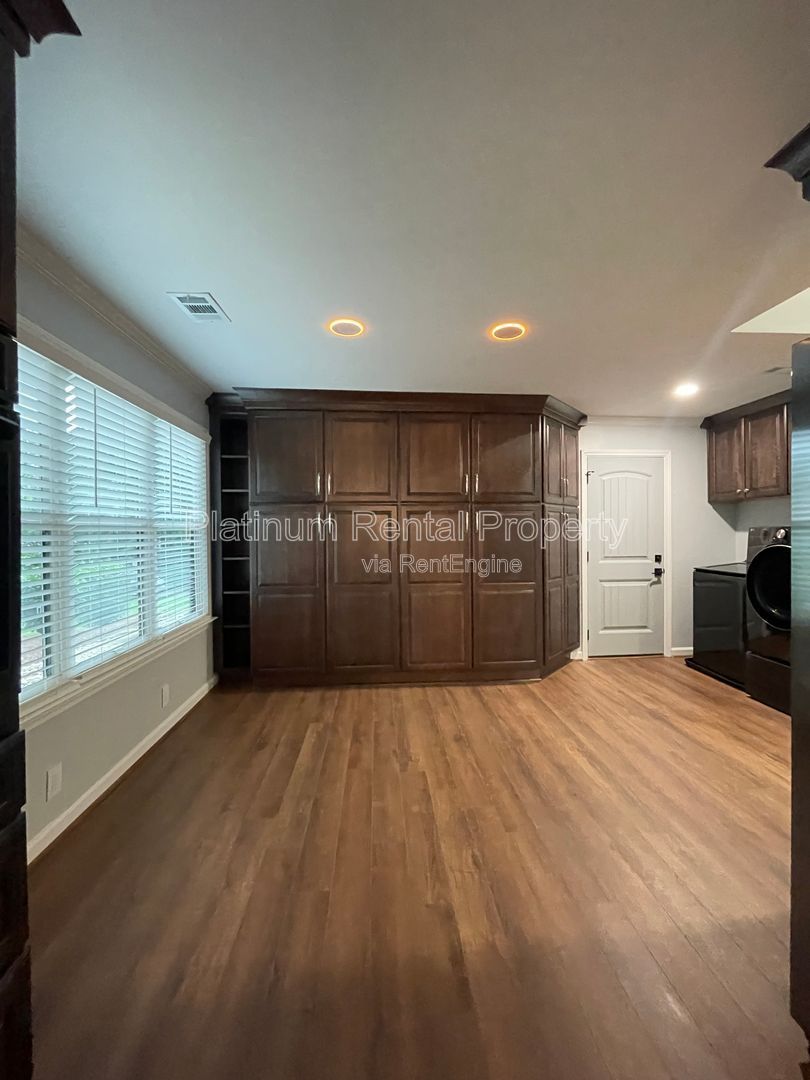 Gallery Image 15