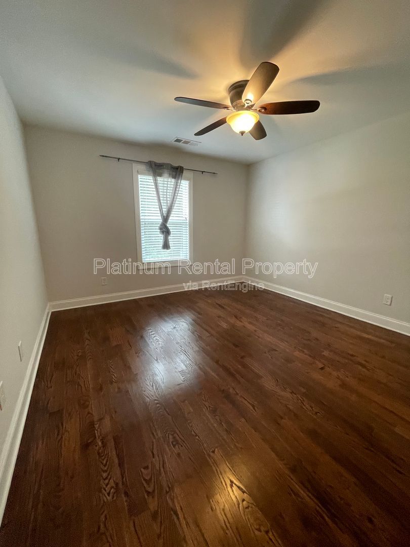 Gallery Image 17
