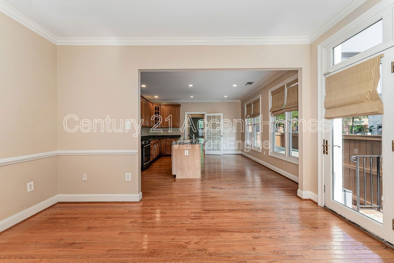 Gallery Image 16
