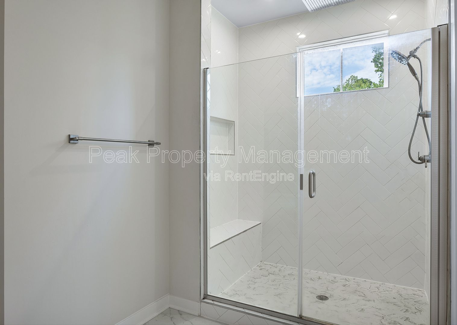 Gallery Image 16