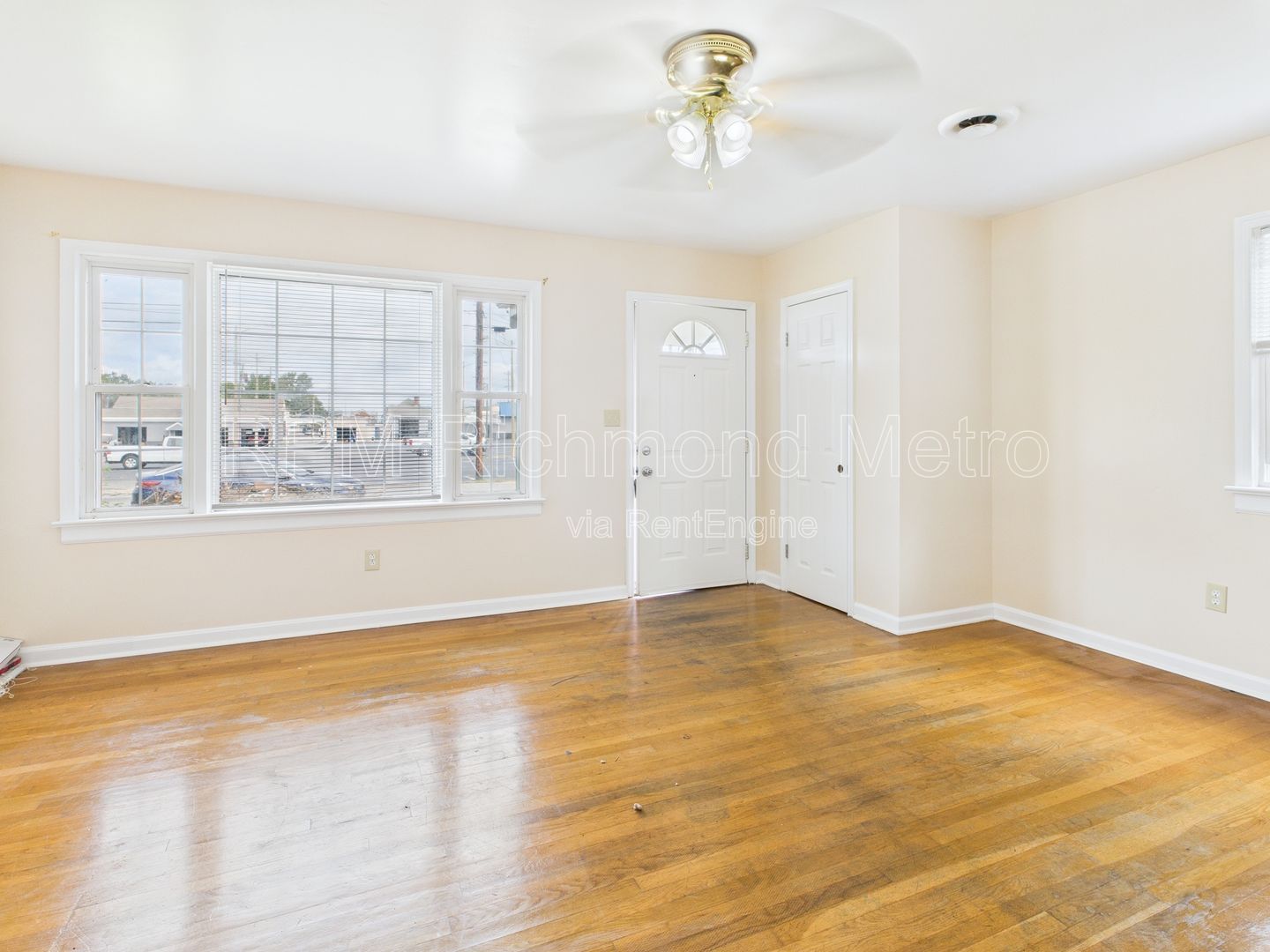 Gallery Image 17