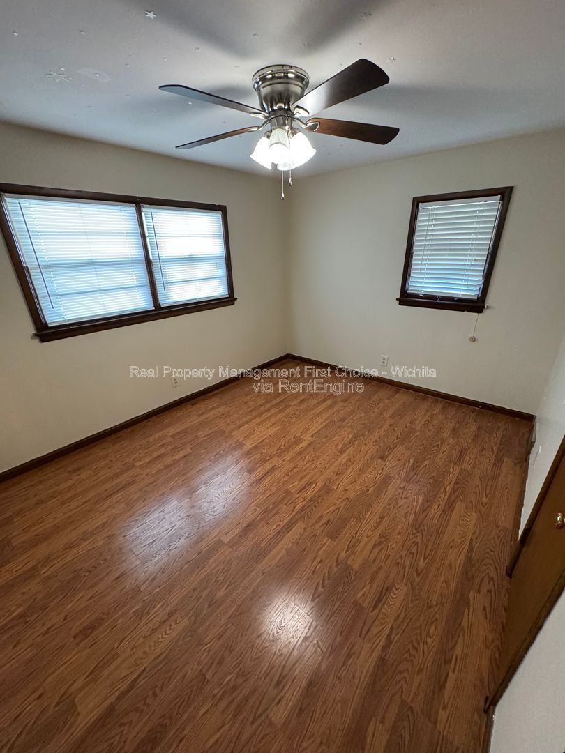 Gallery Image 41