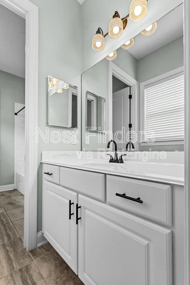 Gallery Image 18