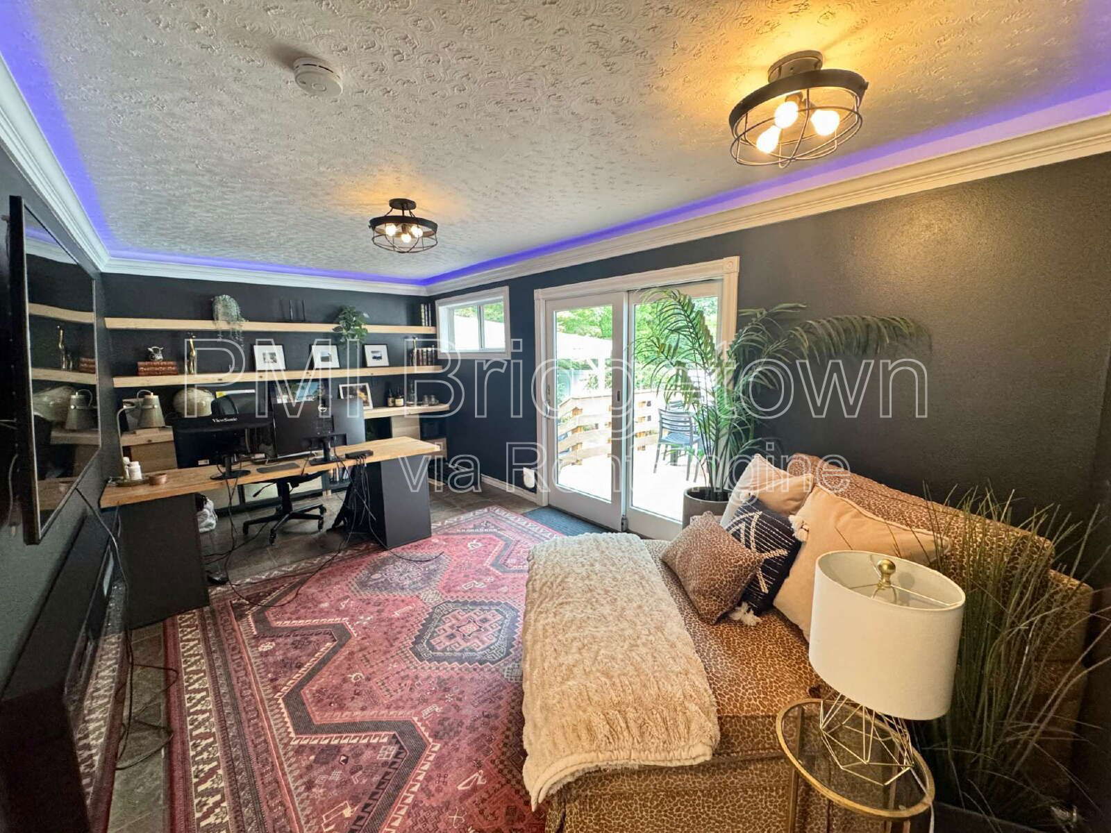 Gallery Image 15