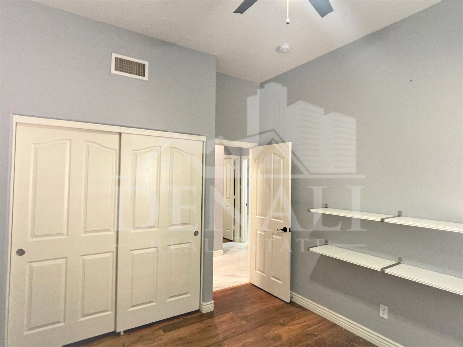 Gallery Image 18