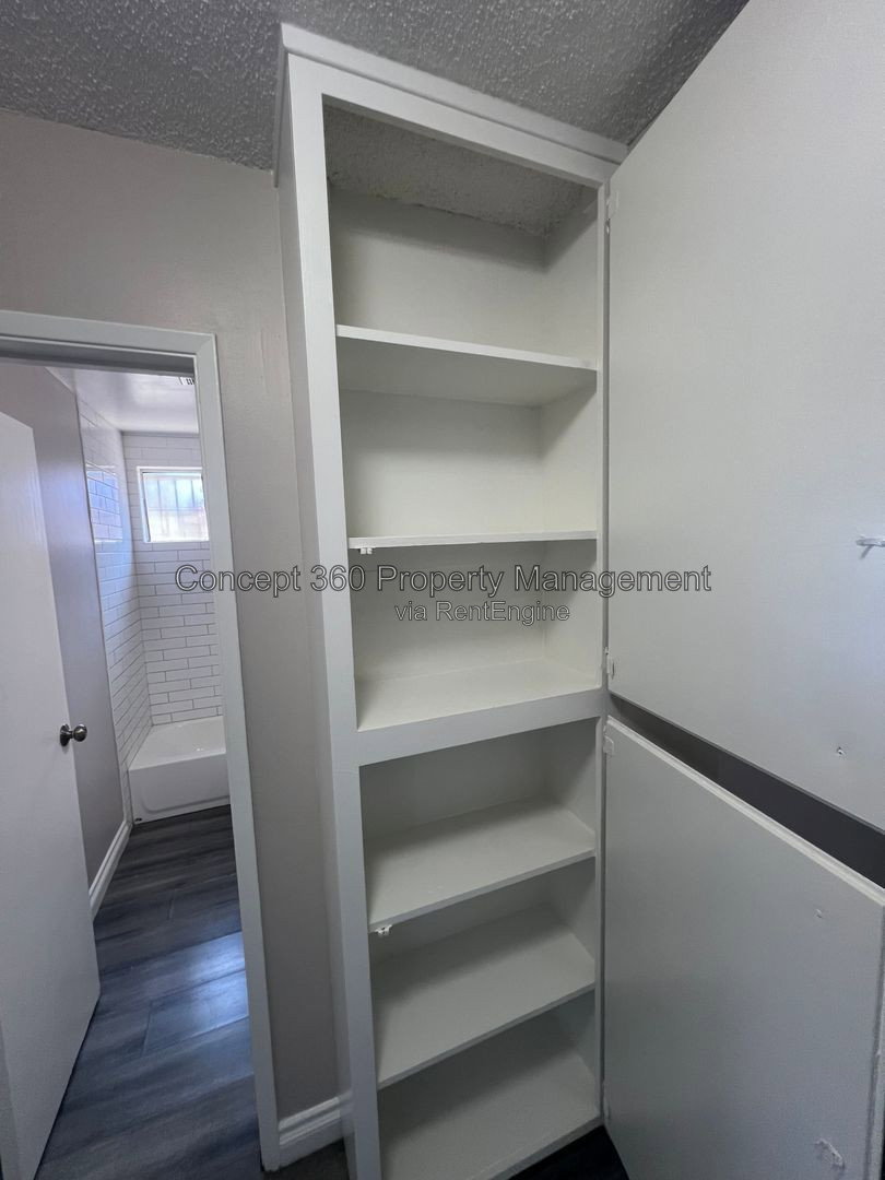 Gallery Image 15