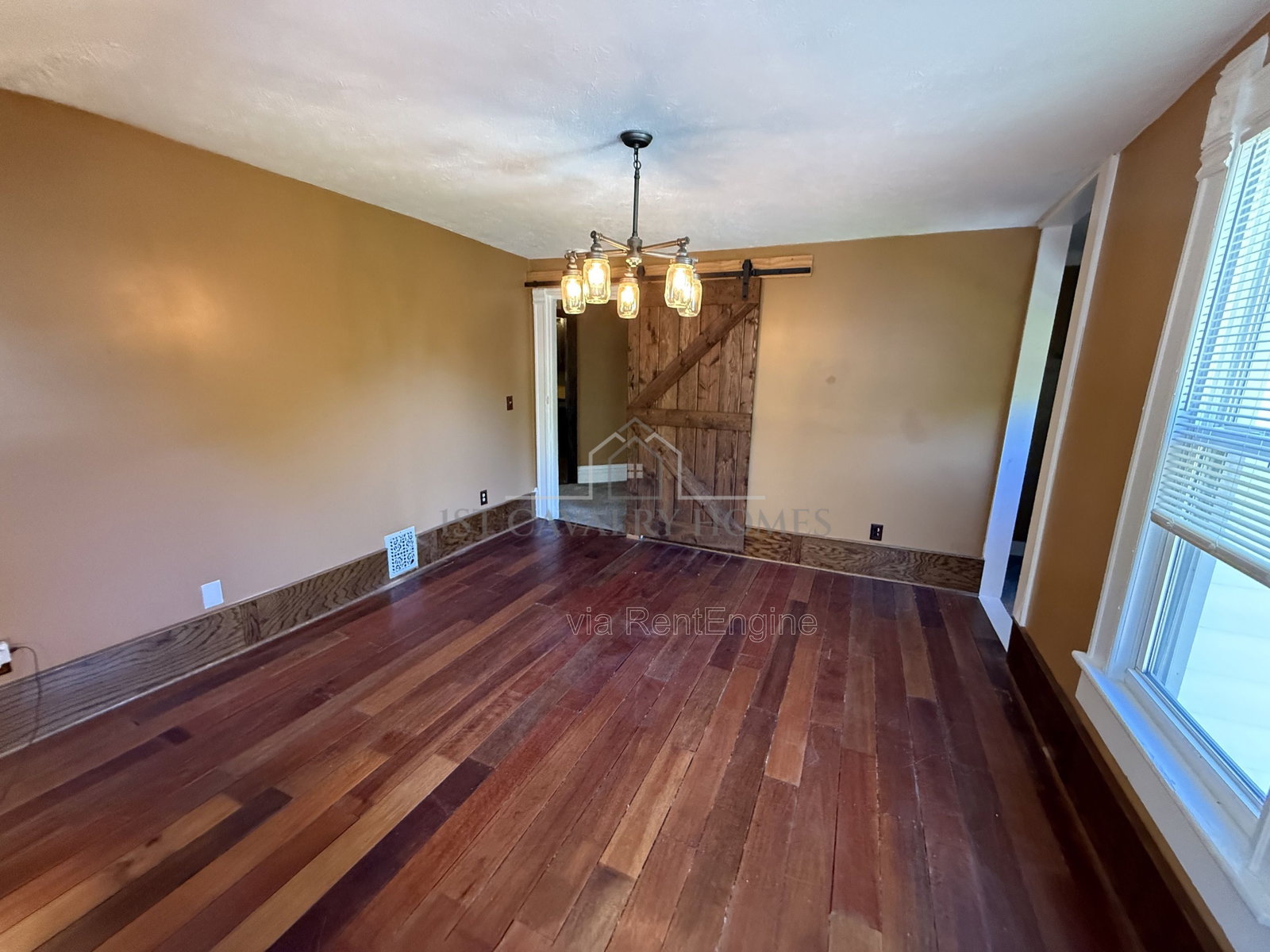 Gallery Image 15