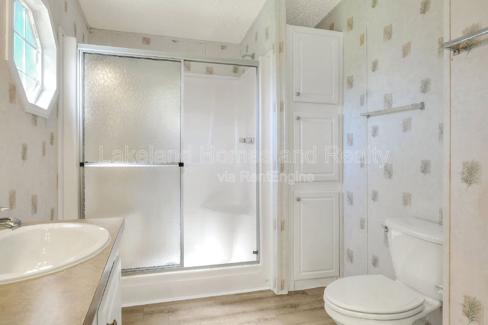 Gallery Image 18