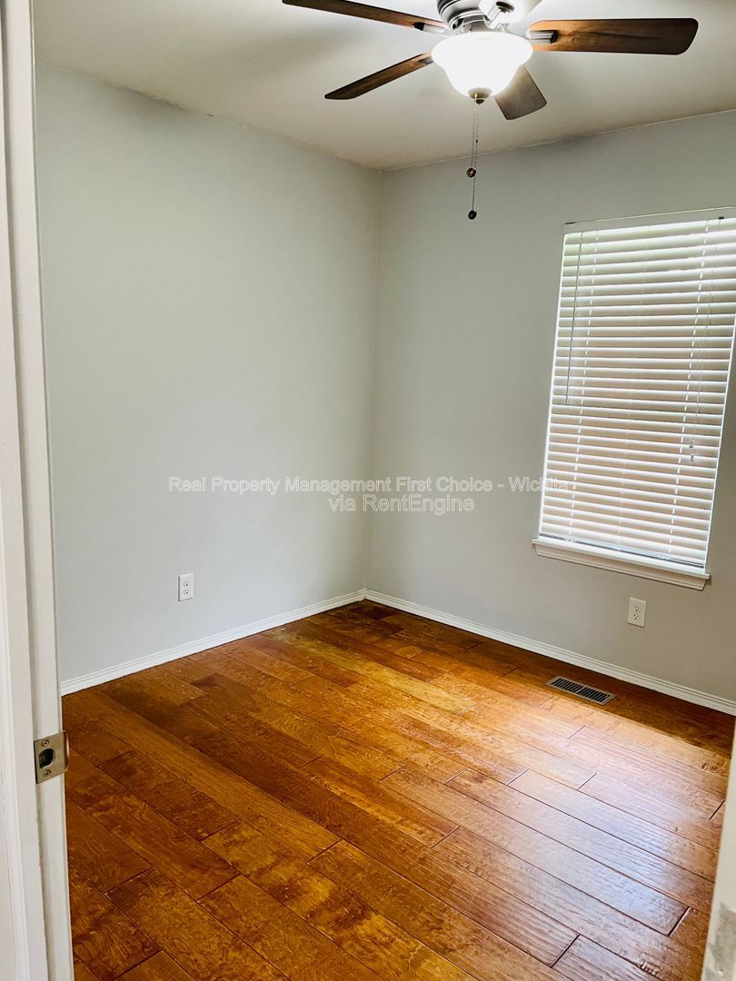 Gallery Image 8