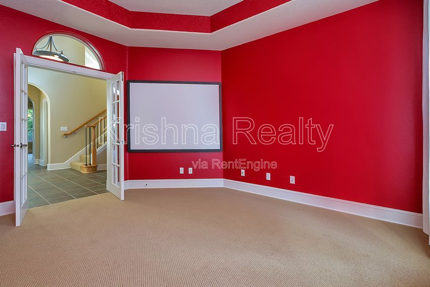 Gallery Image 17