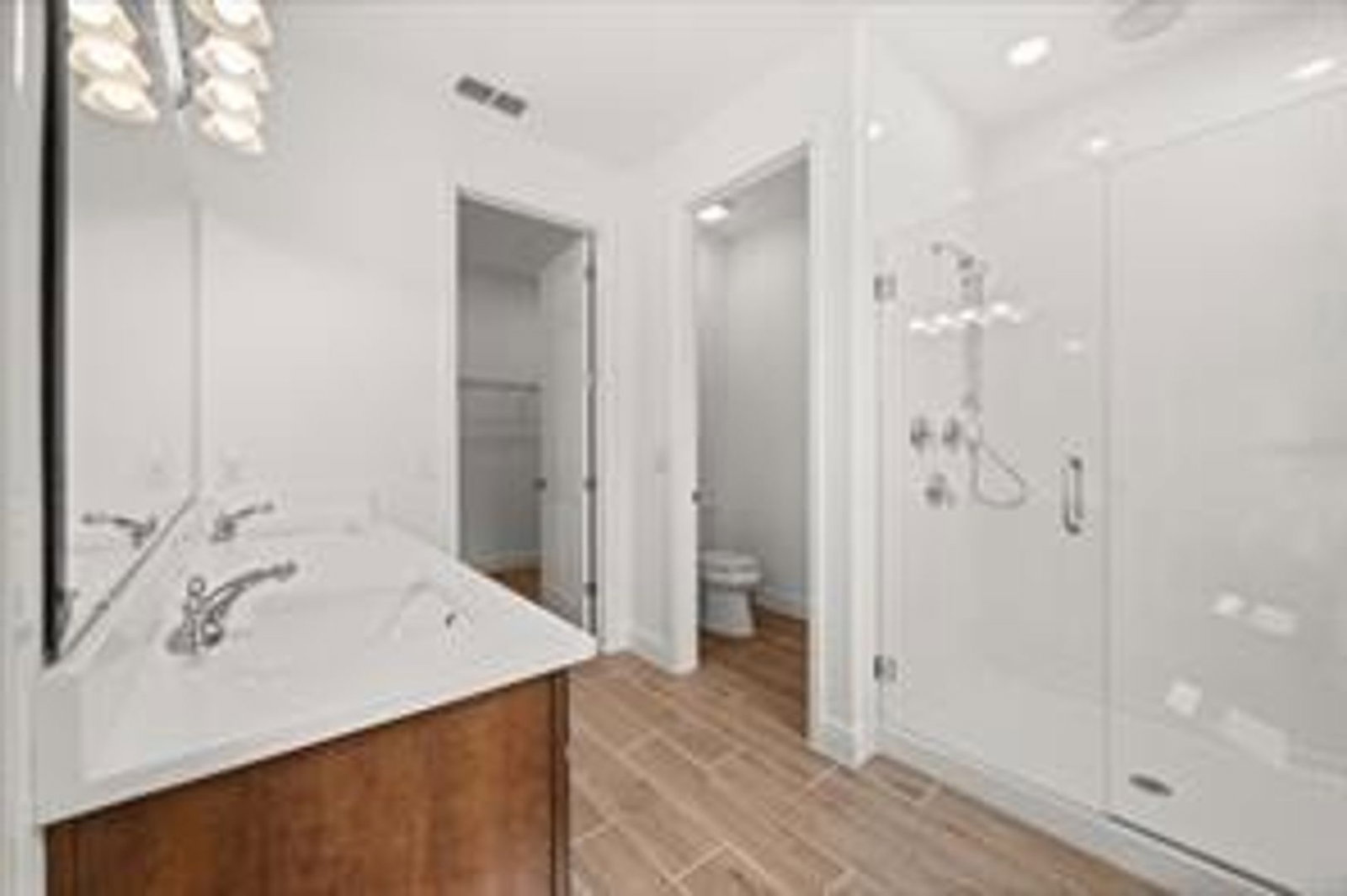 Gallery Image 19