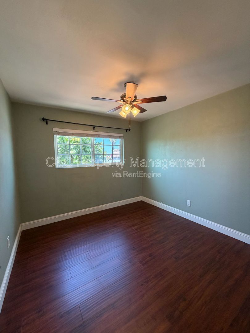 Gallery Image 13