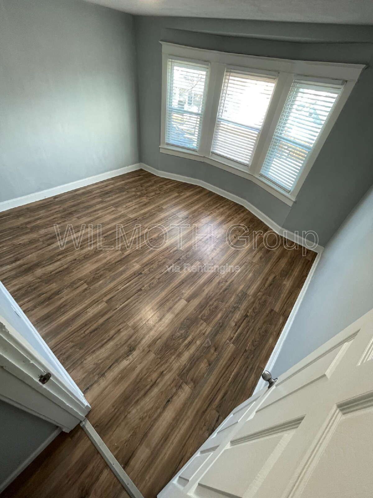 Gallery Image 13
