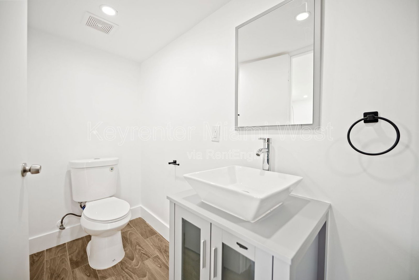 Gallery Image 18