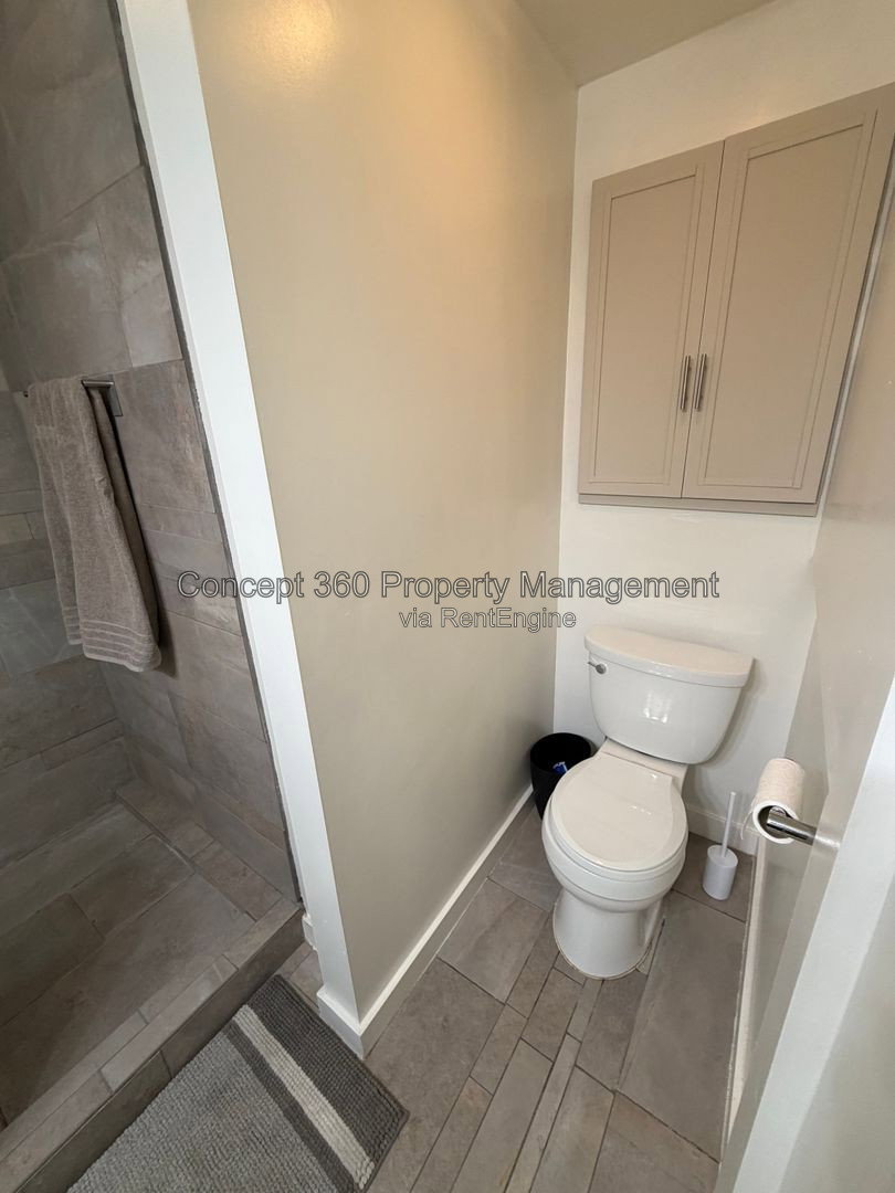 Gallery Image 17