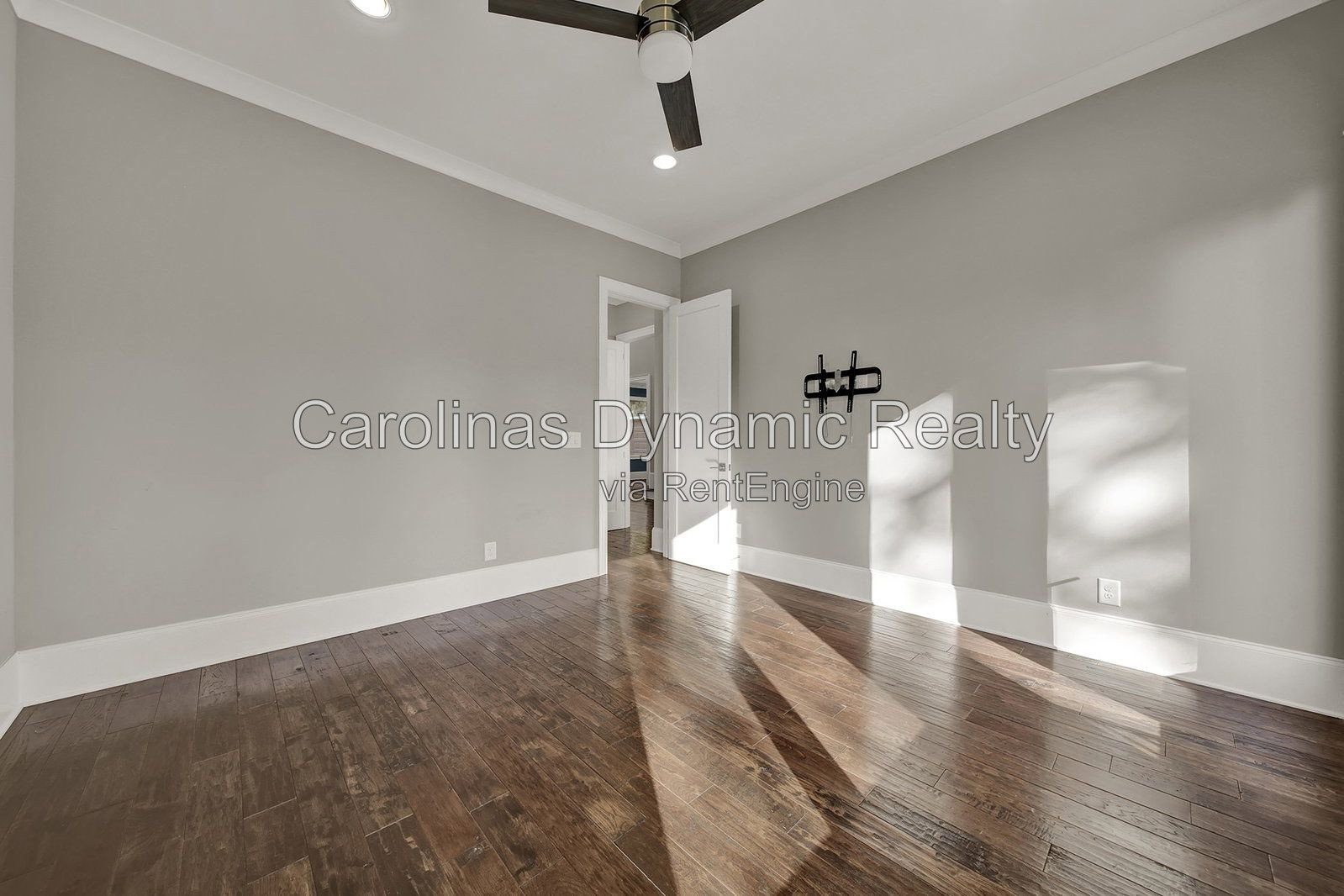 Gallery Image 21