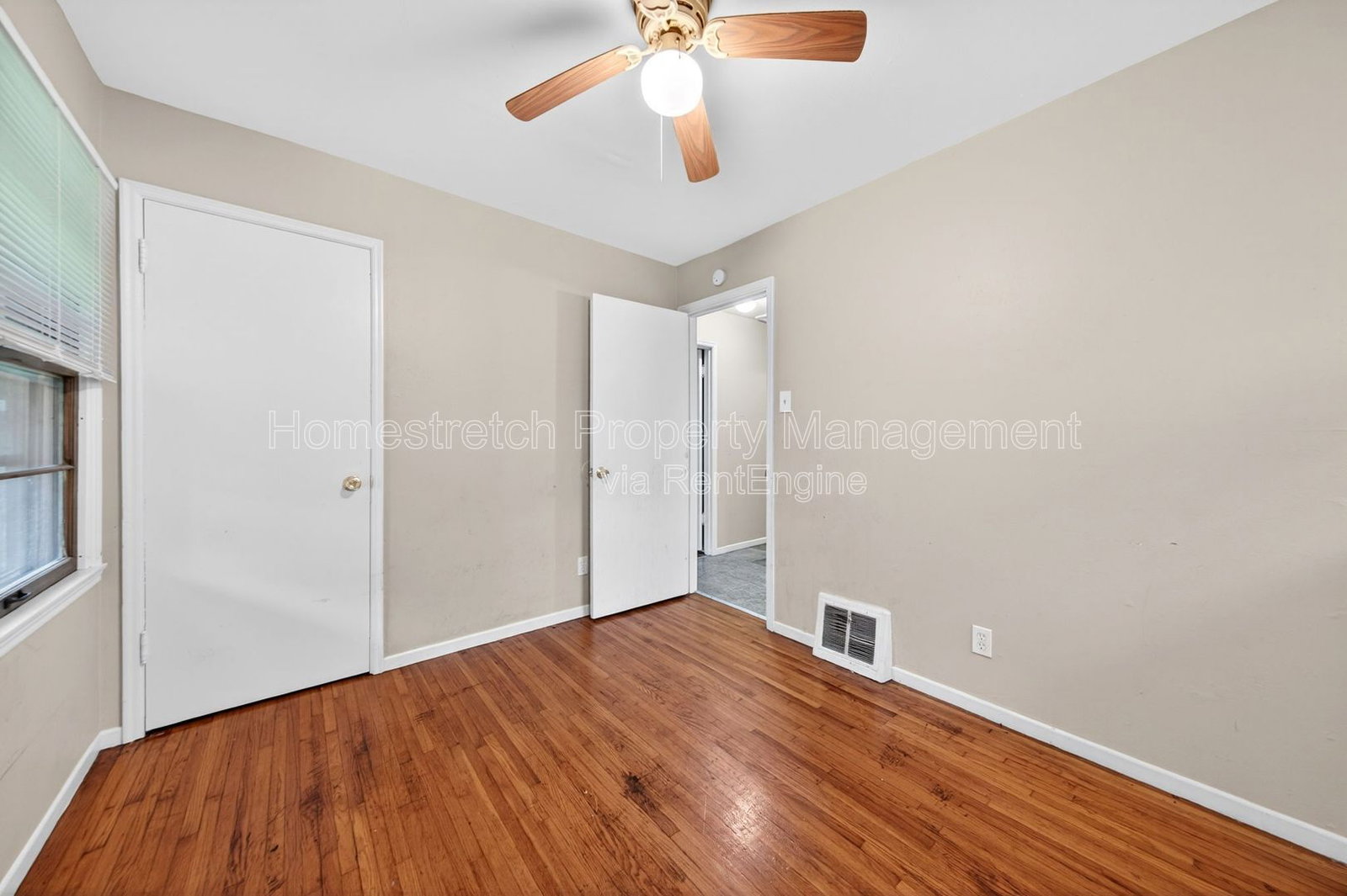 Gallery Image 18