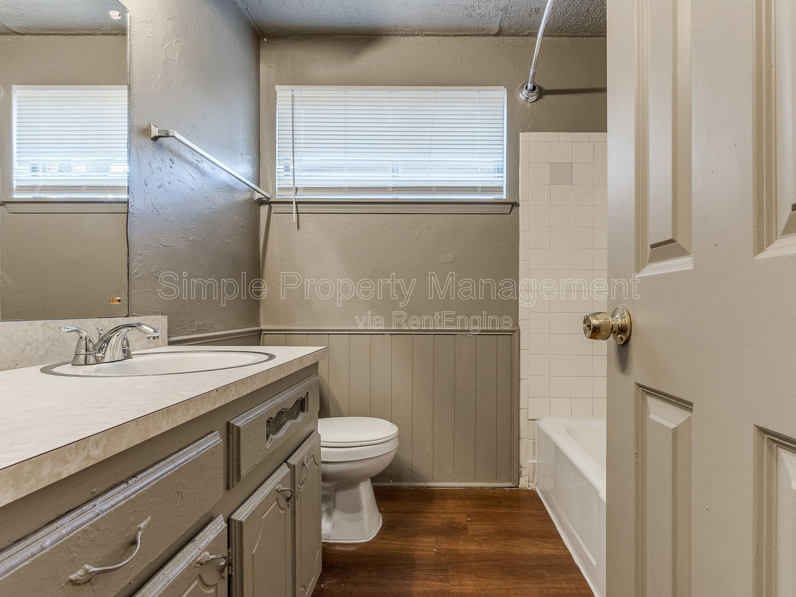 Gallery Image 17