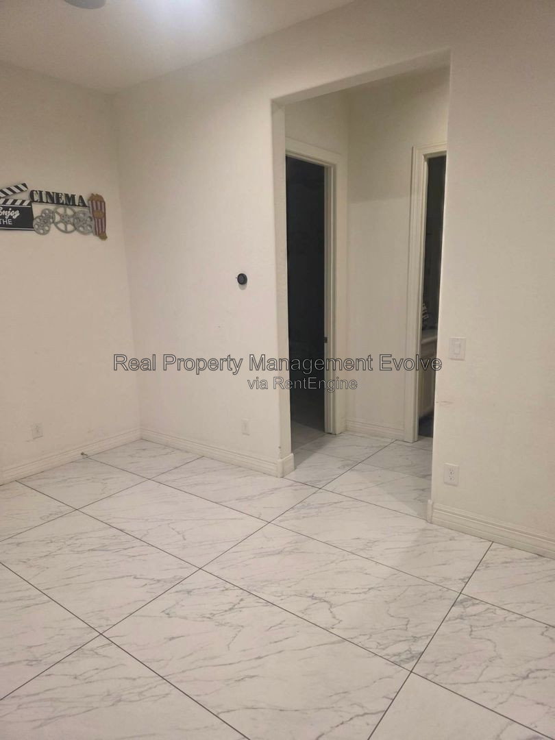 Gallery Image 34