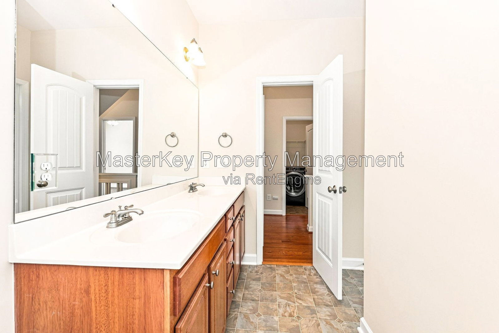Gallery Image 19