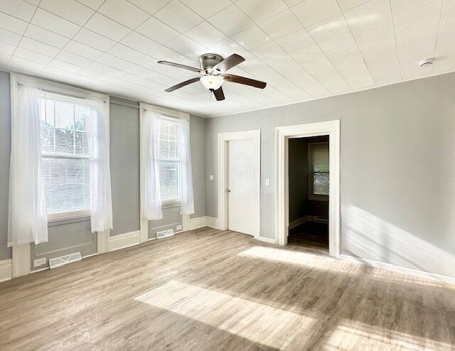 Gallery Image 0