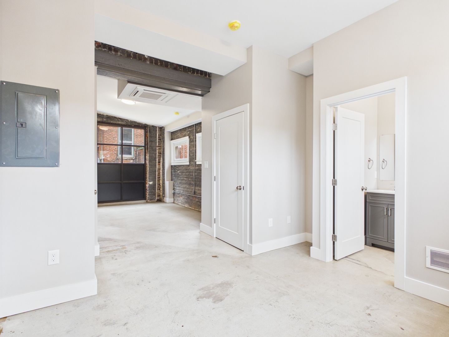 Gallery Image 16