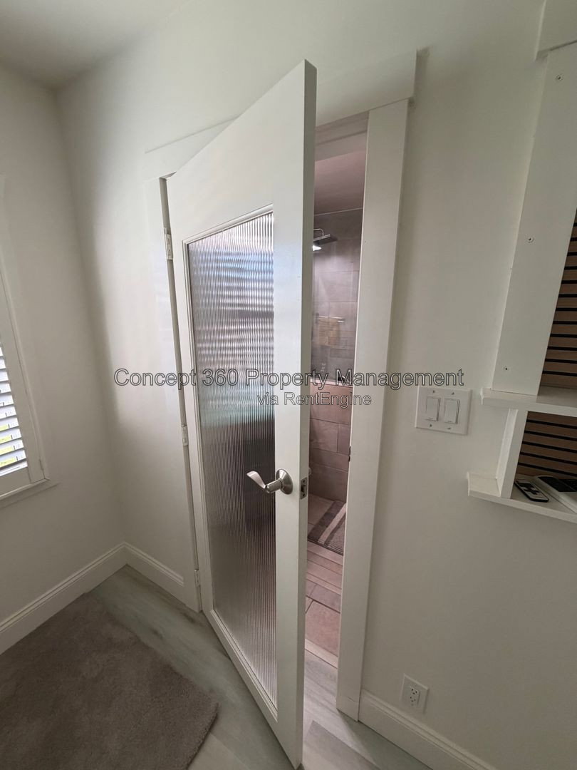 Gallery Image 14