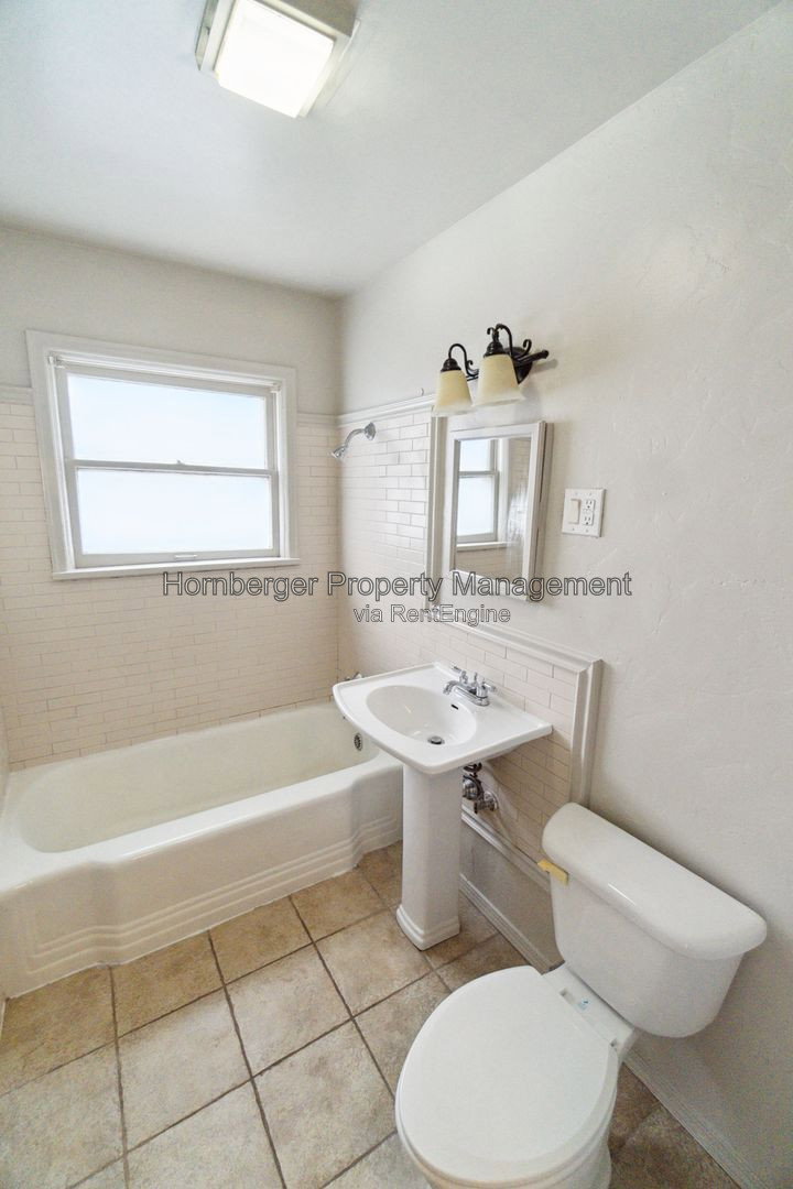 Gallery Image 17