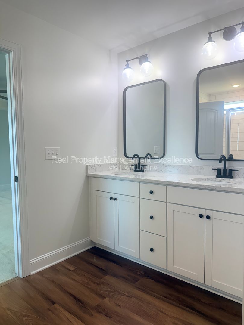 Gallery Image 46
