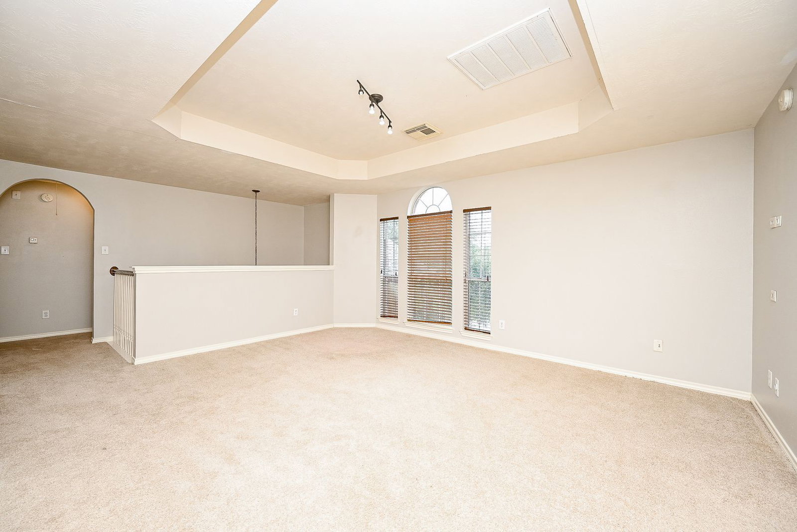 Gallery Image 19