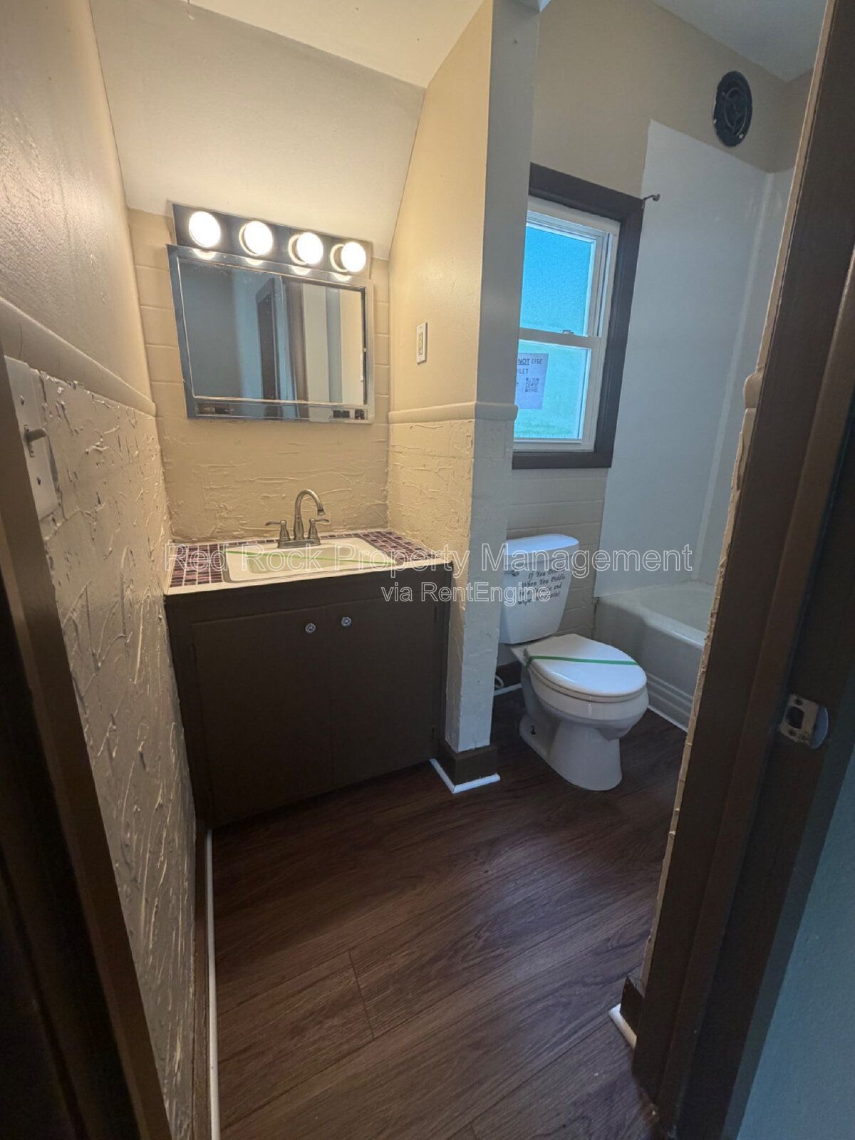 Gallery Image 17