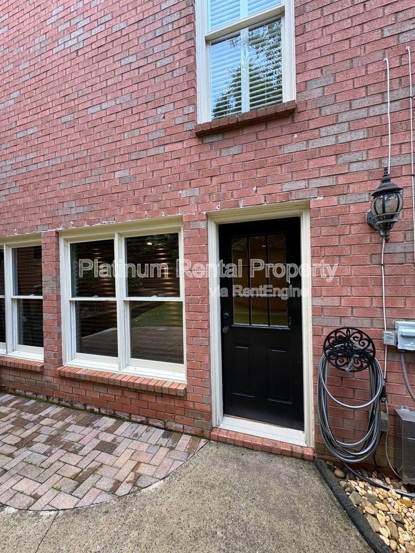 Gallery Image 70