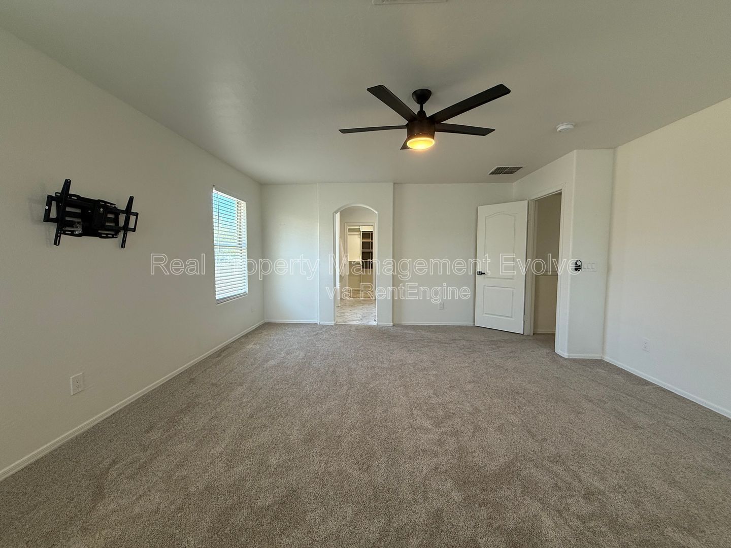 Gallery Image 25