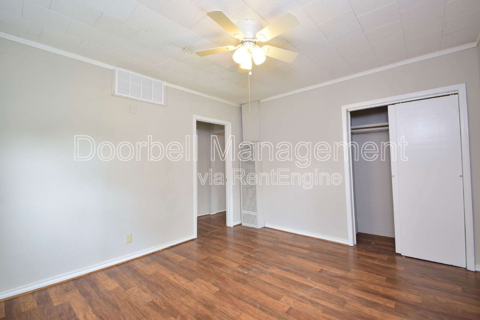 Gallery Image 17