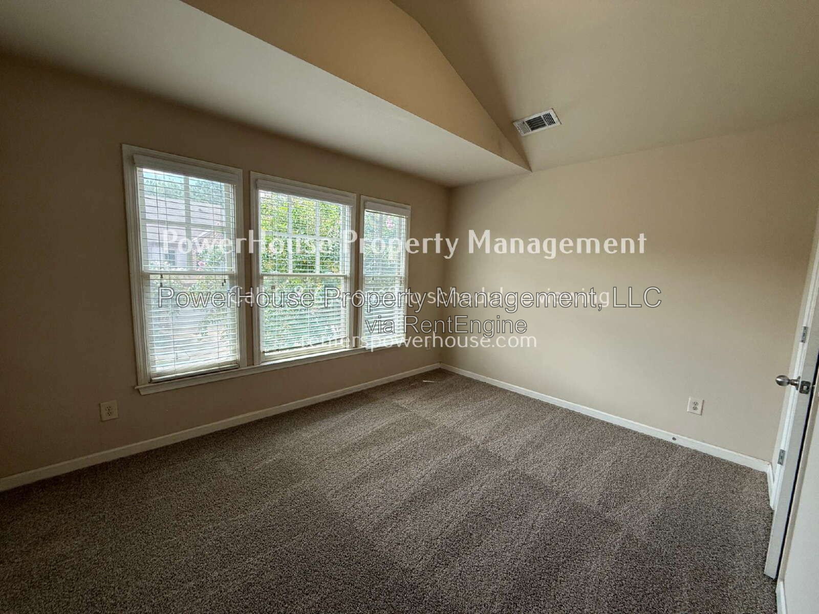 Gallery Image 37